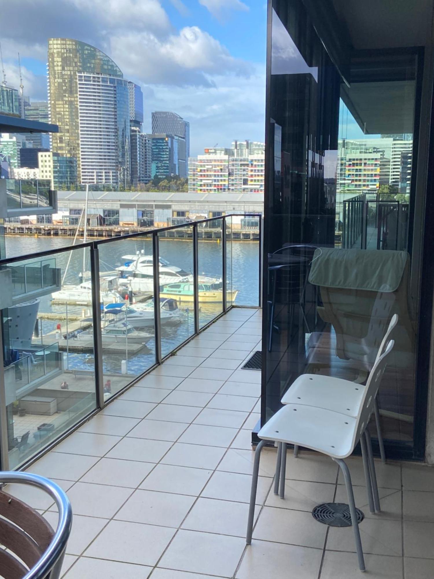 Akom At Docklands Melbourne City Exterior foto